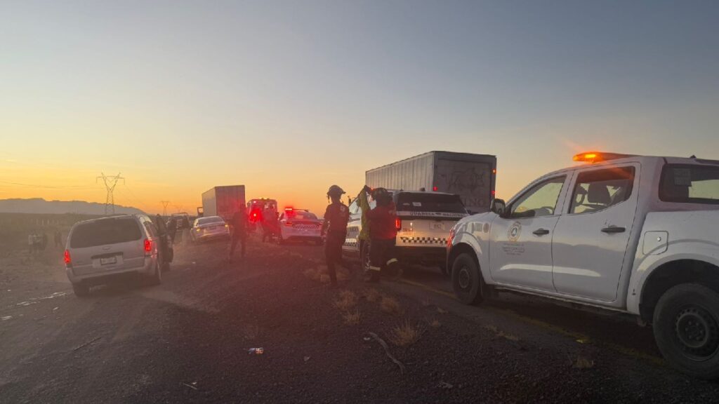 Accidente de tráfico mortal en la carretera Torreón-Saltillo: mujer fallece junto a su hija menor