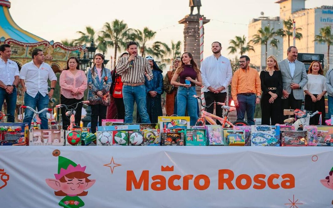 Celebraciones del Día de Reyes con Macro Rosca y Regalos para Niños en Nuevo León